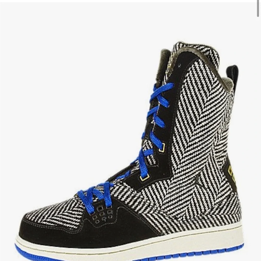 Nike Air Jordan Flight 23 Sneaker Boots. Holiday 2009 Collection Girl’s 5Y.